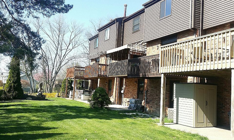 1st image of 105 Kendall Ln