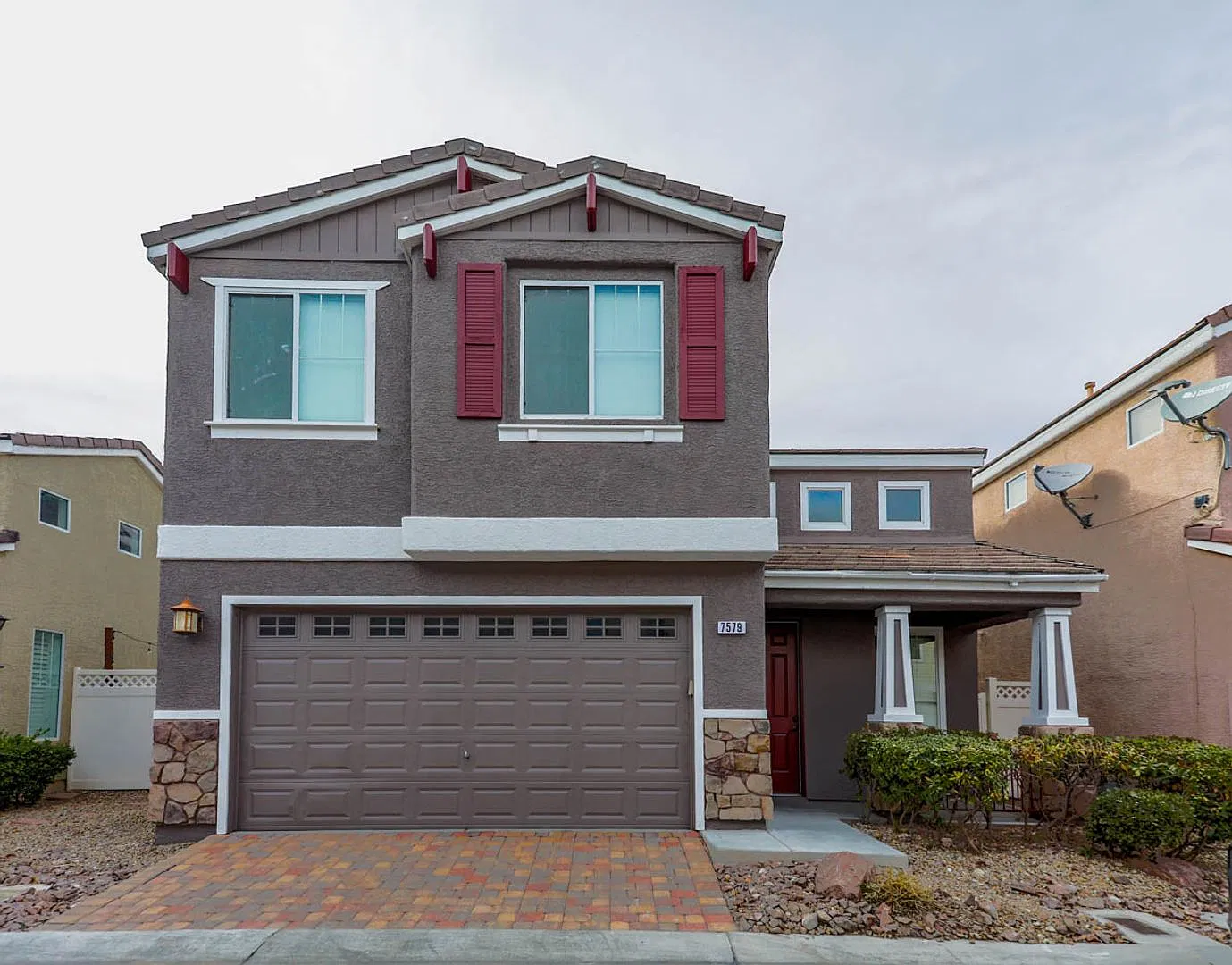 Great 3 Bed Southwest Home In Gated Community — Photo 1