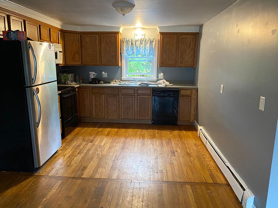 1st image of 139 West St
