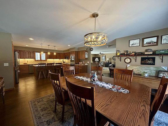 5th image of E11220 Birnam Woods Road