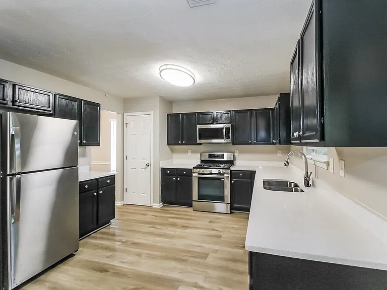 2530 Walter Way — Photo 7