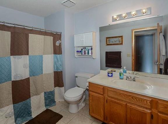2nd image of 1770 Donegal Dr APT 4