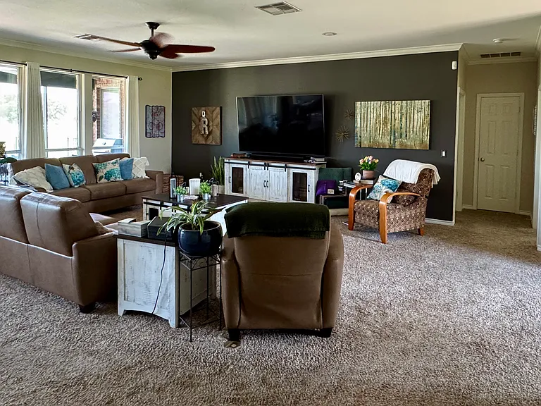 1250 Lynn Ln — Photo 16