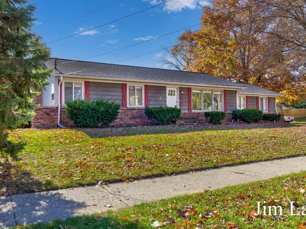 1388 Gentian Dr SE, Kentwood, MI 49508