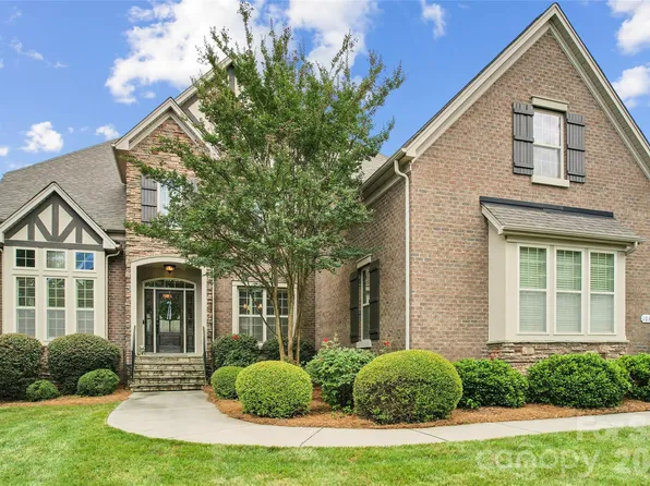 10611 Euclid Ave NW, Concord, NC 28027