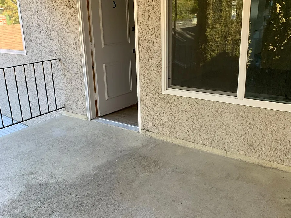 631 Nello Dr #3