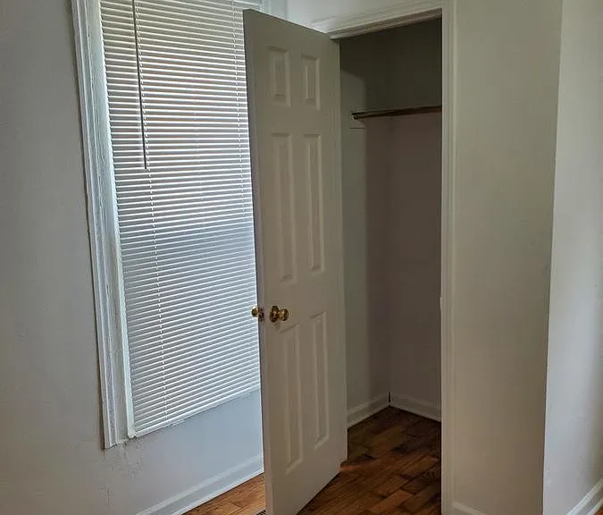 470 Hawkins St #1 — Photo 16