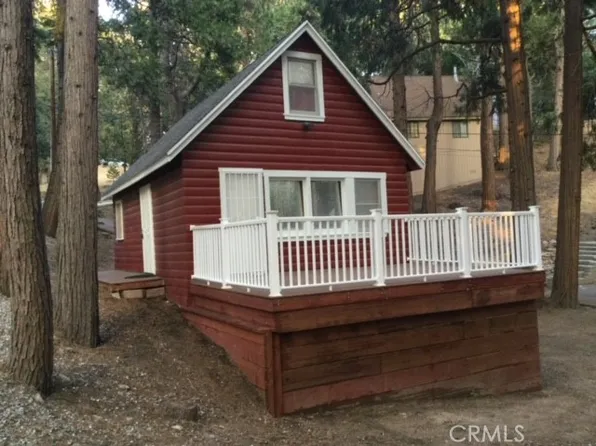 24914 Knoll Dr, Crestline, CA 92325