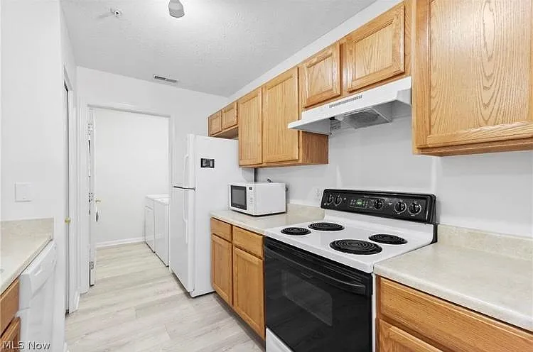 14929 Lenox Dr #509 — Photo 9