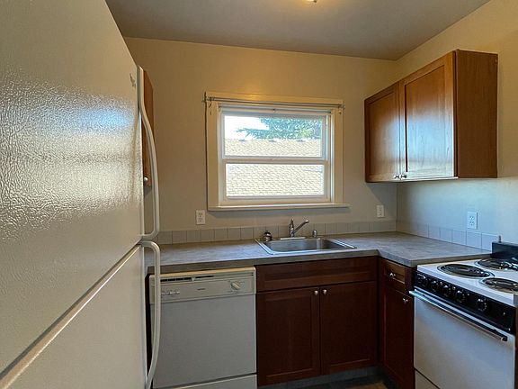 4th image of 1205 N Yakima Ave #5