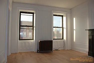 Rented by aptsandlofts.com