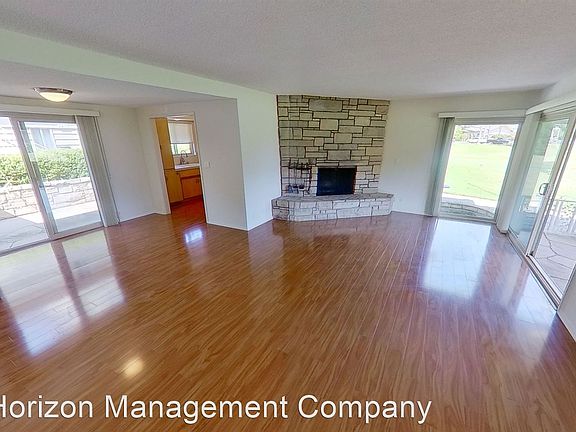 4th image of 247 Moreton Bay Ln Unit 3