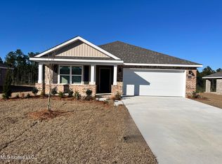 17482 E Sycamore St, Gulfport, MS 39503