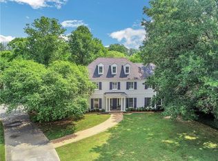 3809 Castlegate Dr NW, Atlanta, GA 30327