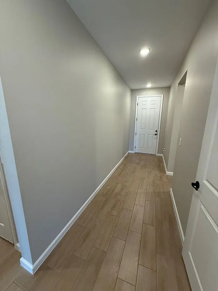 4 bed, 3.0 bath, 2075 sqft, $2,695 — Photo 2