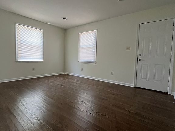 5th image of 4807 Eastover Ave