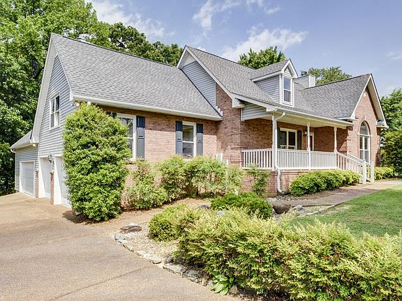 4th image of 110 Dawn Ct