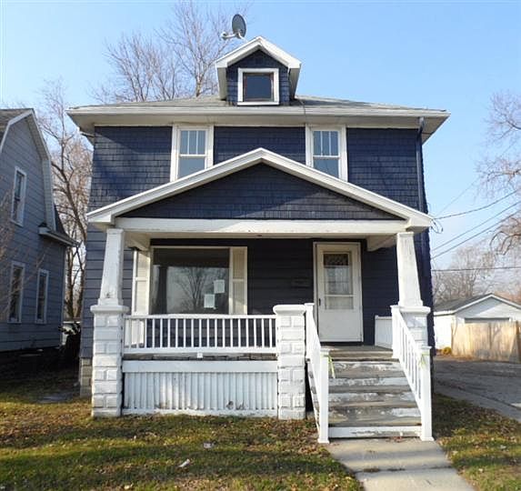 1st image of 1315 10th Ave