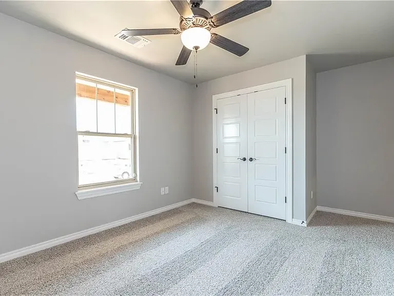4201 Clevenger Dr — Photo 10
