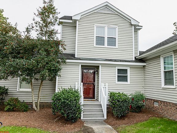 2nd image of 121 Willow Oaks Ct