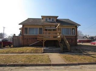 502 S Linden St, Monticello, IA 52310