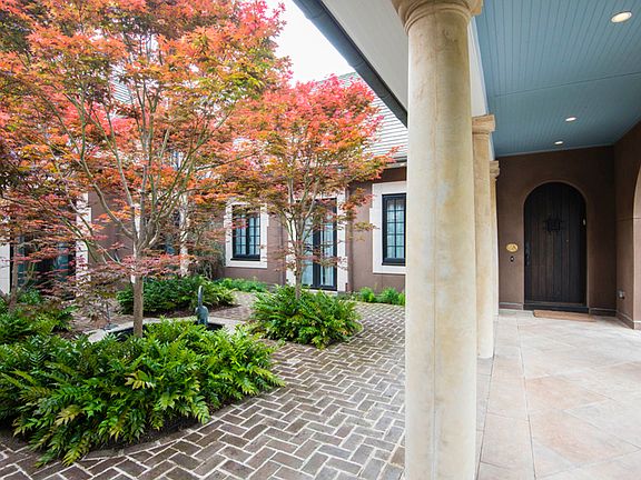 4th image of 270 Woodland Garden Ln