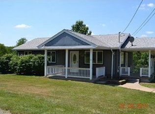 14 Albert Ln, Oakdale, PA 15071