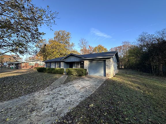 4th image of 207 Maryland Dr