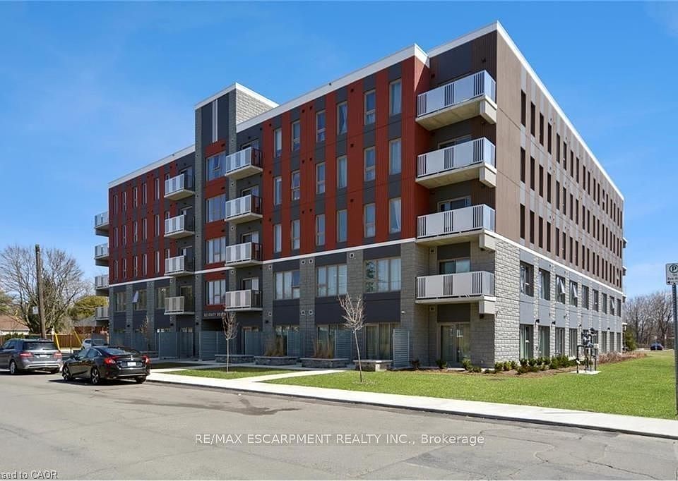 Building Photo