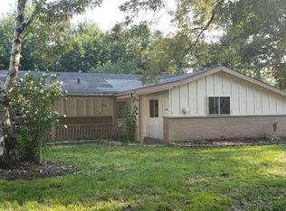 521 Spruce Rd, Bolingbrook, IL 60440