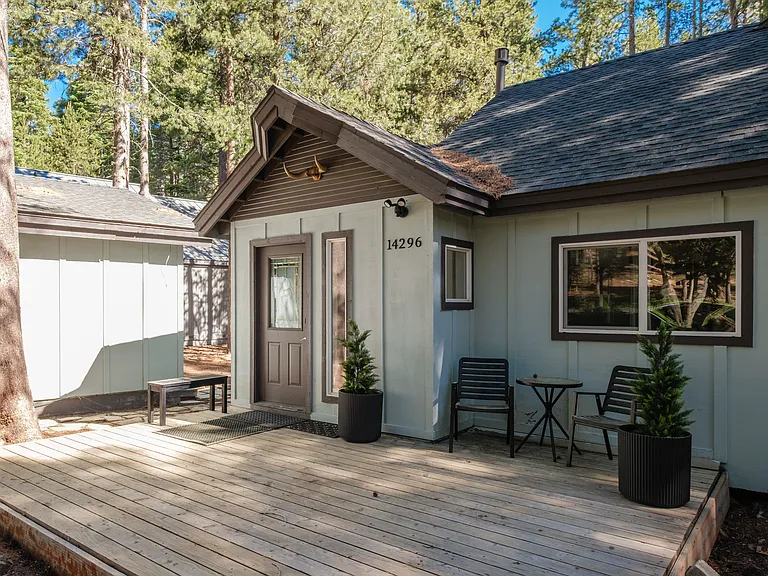 14296 Glacier View Dr — Photo 74