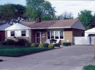 6309 Powell St, Downers Grove, IL 60516