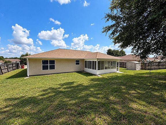 5th image of 247 Trish Dr