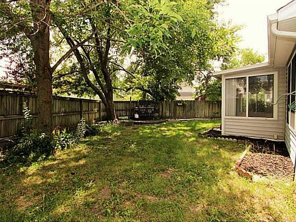 3rd image of 2220 Cinnabar Ct