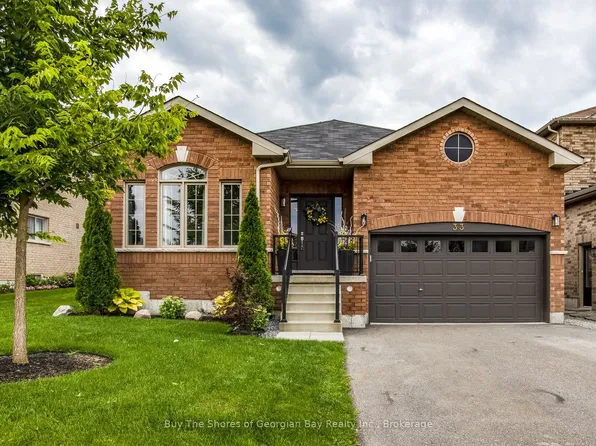 33 Beausoleil Dr, Penetanguishene, ON L9M 0V8
