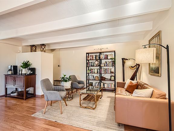 2nd image of 2142 W Rosemont Ave APT 1D