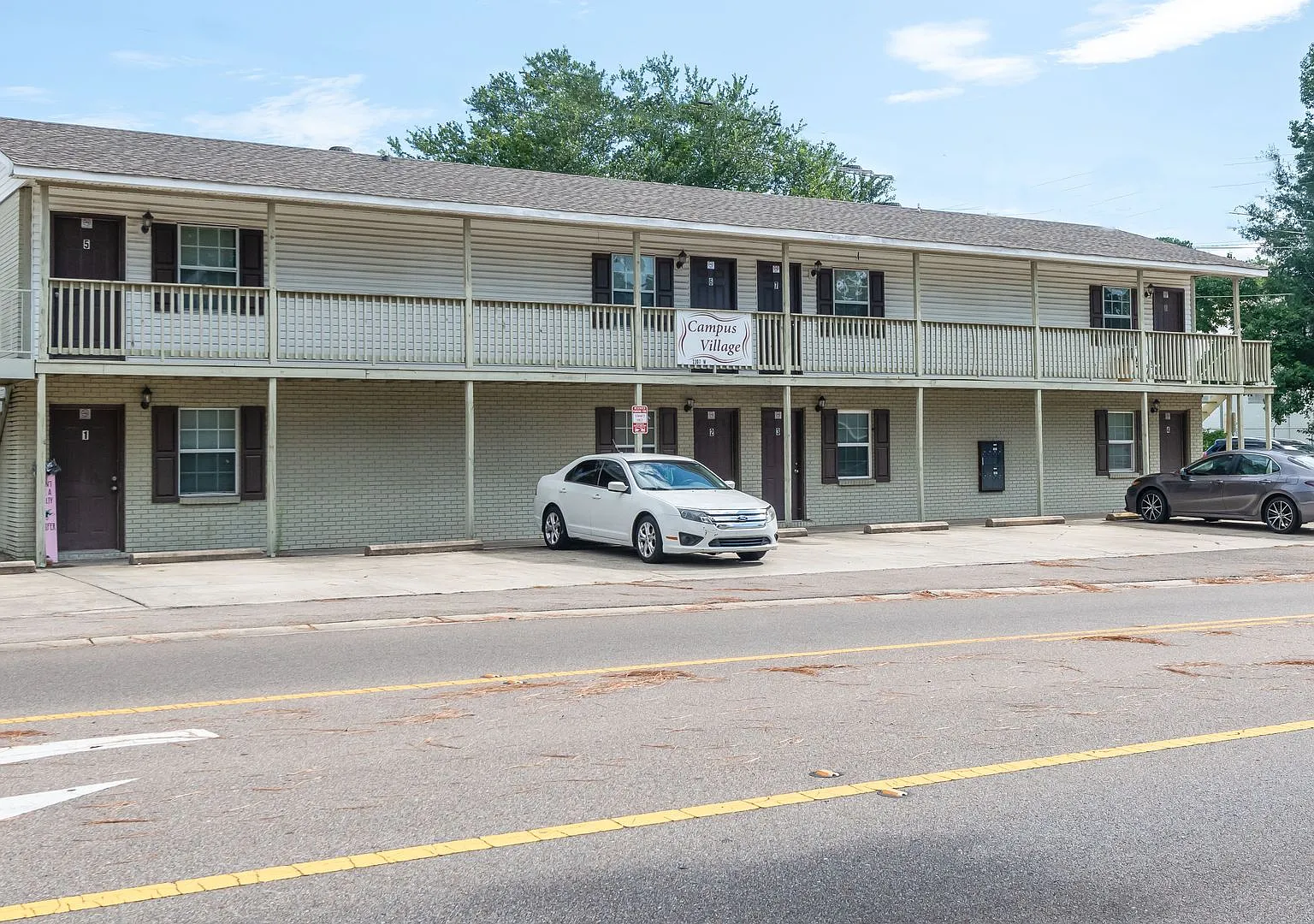 Campus Village Apartment Homes — Photo 3