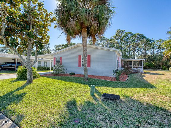 3rd image of 632 Portside Ln