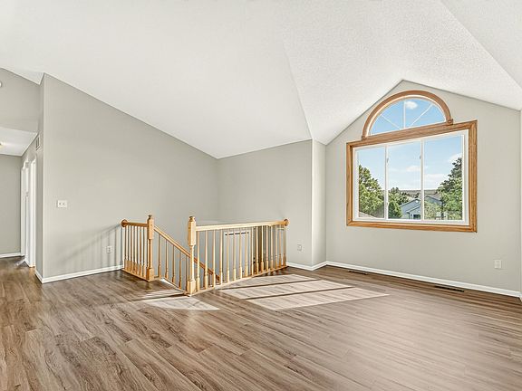 4th image of 5319 Highgrove Ln NW