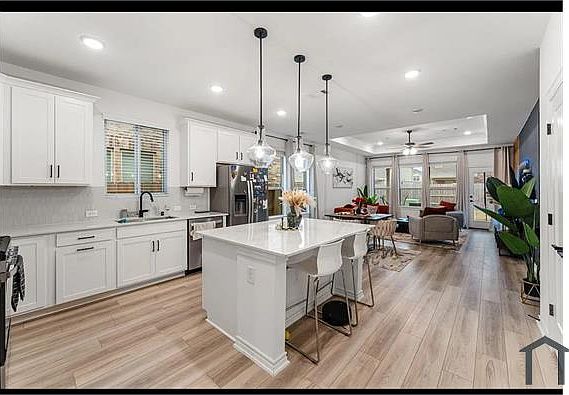 3rd image of 1380 Grass Bend Dr