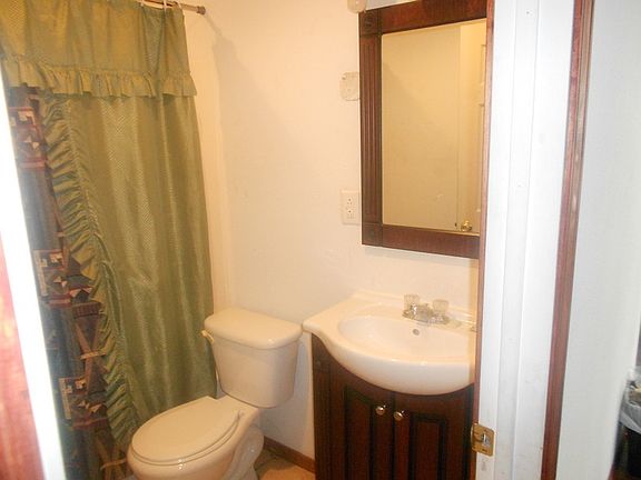 4th image of 13421 E Central St