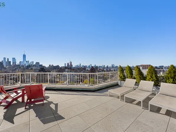 101 West 12th Street image 8 of 10