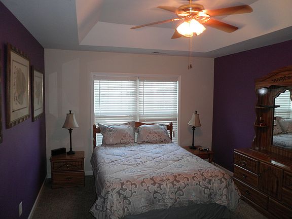3rd image of 1327 Silver Dr