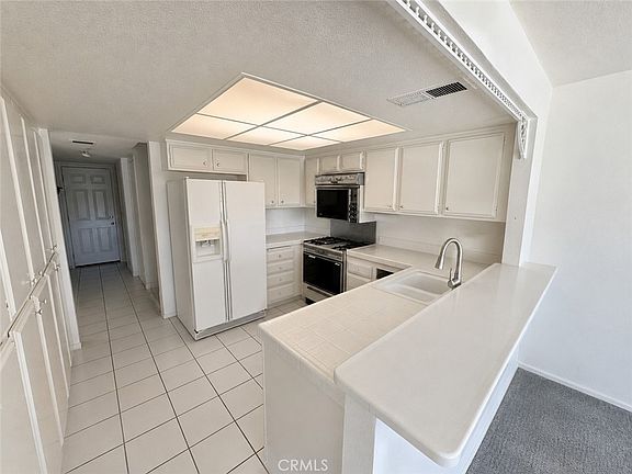 5th image of 19133 Index St Unit 1