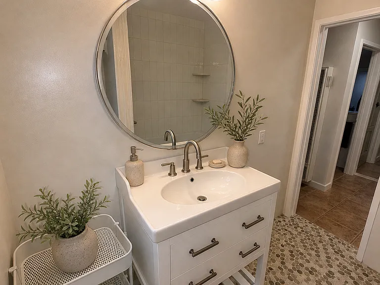 1033 Pearl St #1 — Photo 13