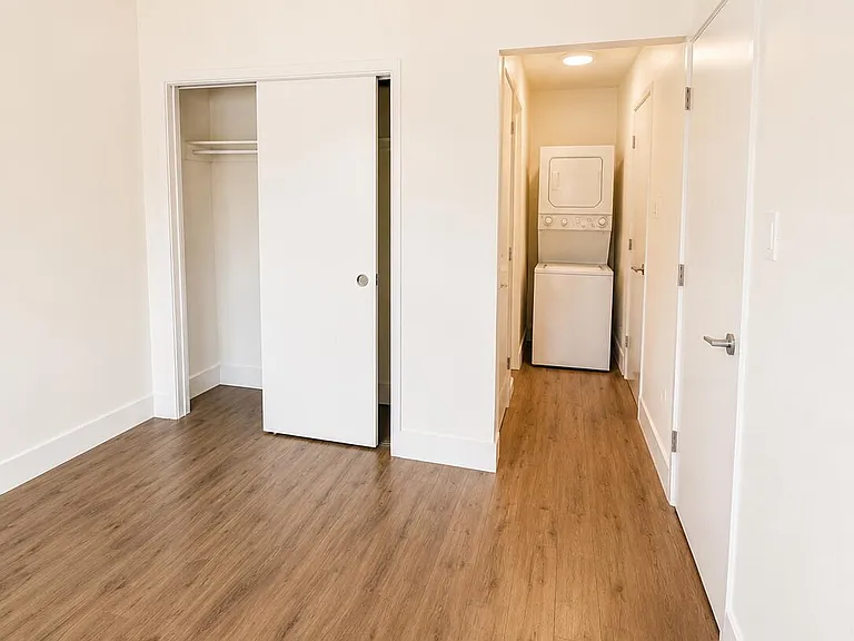 746 W Turney Ave #2 — Photo 8