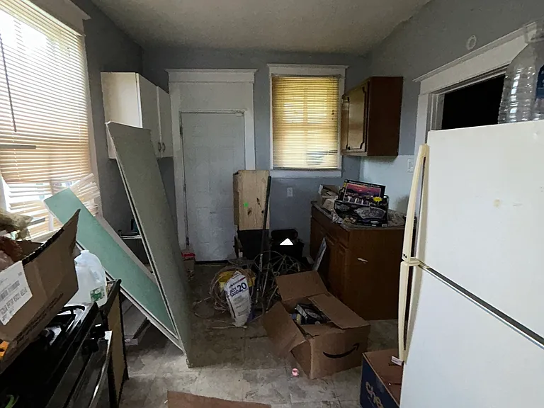 5230 Thrush Ave — Photo 10