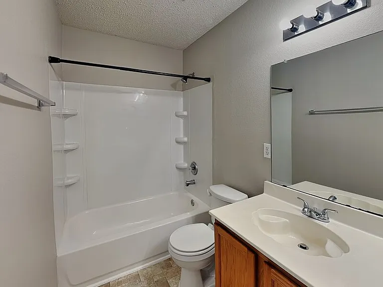5709 Addington Dr — Photo 8