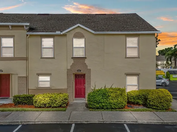 2867 Club Cortile Cir, Kissimmee, FL 34746