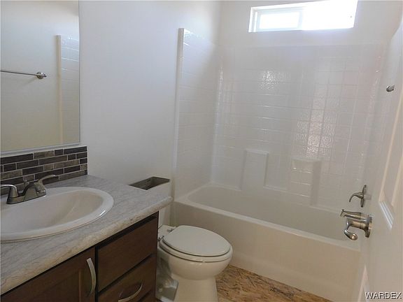 5th image of 8313 S Spruce Drive